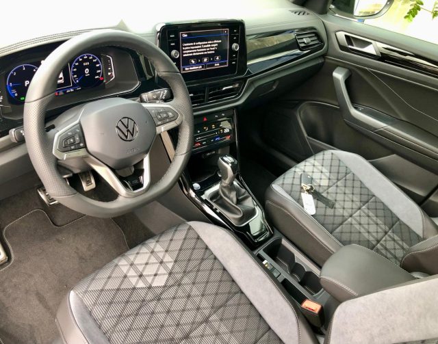 VOLKSWAGEN T-Roc usata, con Controllo elettronico della corsia