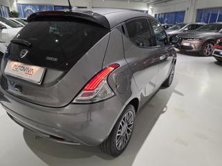 LANCIA Ypsilon usata, con Autoradio