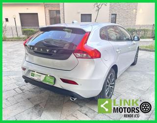 VOLVO V40 usata, con Autoradio