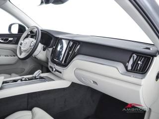 VOLVO XC60 usata 11