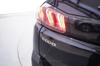 PEUGEOT 5008 usata, con Telecamera per parcheggio assistito