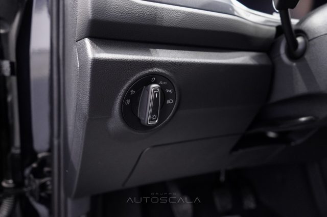 VOLKSWAGEN T-Roc usata, con Controllo trazione