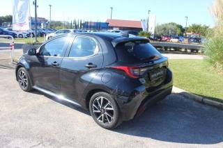 TOYOTA Yaris usata 21