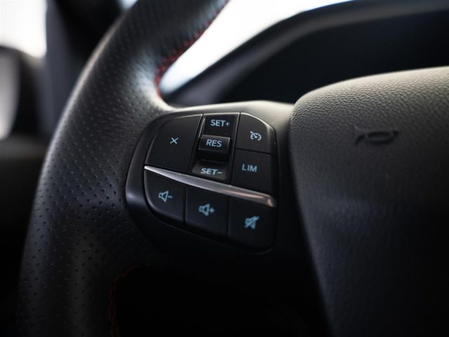 FORD Kuga usata, con Volante in pelle
