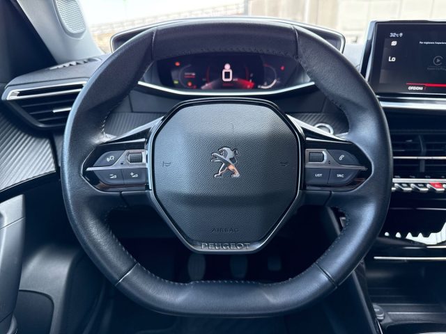 PEUGEOT 2008 usata, con Autoradio digitale