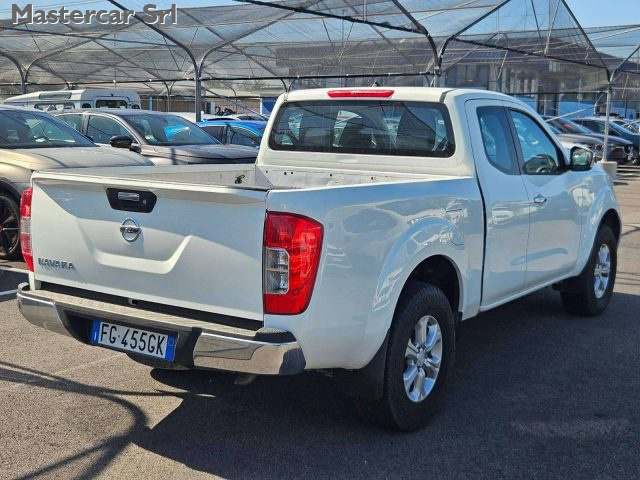 NISSAN Navara usata, con Autoradio