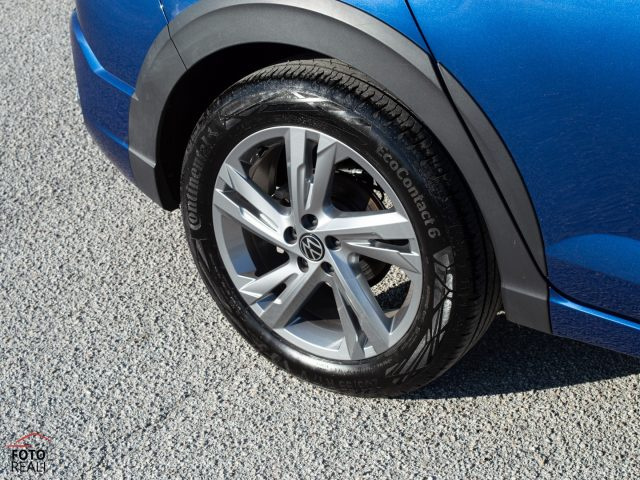 VOLKSWAGEN Taigo usata, con Touch screen