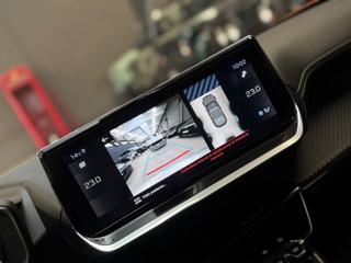 PEUGEOT 2008 usata, con Interni in pelle