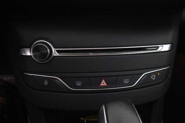 PEUGEOT 308 usata 9
