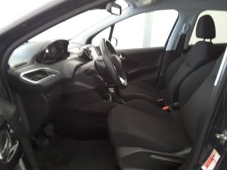 PEUGEOT 208 usata, con Alzacristalli elettrici