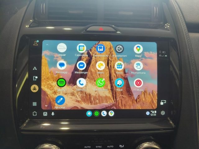 JAGUAR E-Pace usata, con Climatizzatore