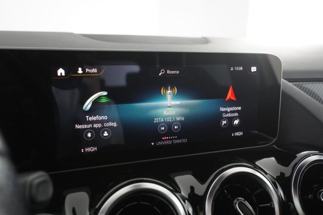 MERCEDES-BENZ CLA usata 16