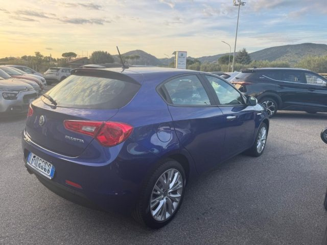 ALFA ROMEO Giulietta usata, con Autoradio