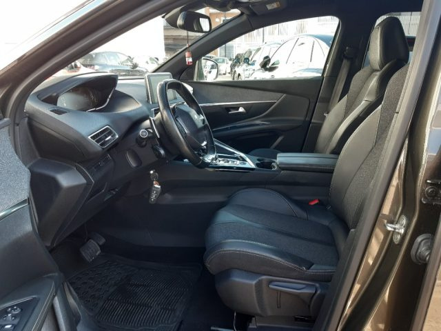 PEUGEOT 3008 usata, con Autoradio digitale