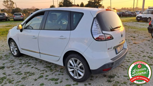 RENAULT Scenic usata, con Airbag