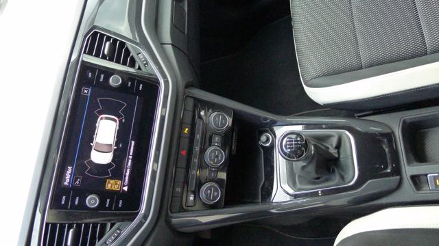 VOLKSWAGEN T-Roc usata, con Cruise Control