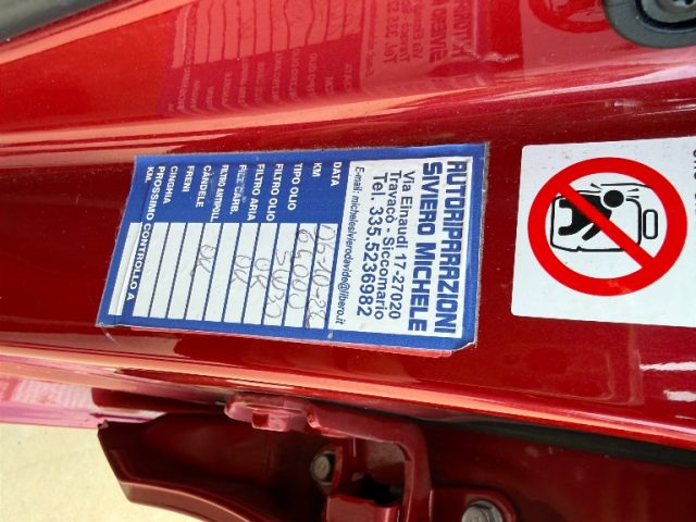 TOYOTA Yaris usata, con Bluetooth