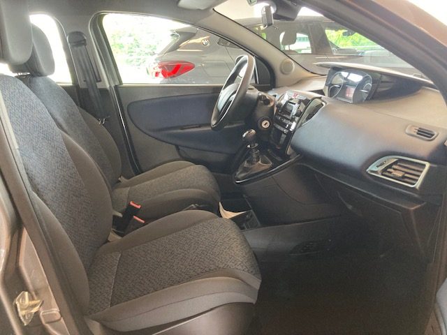 LANCIA Ypsilon usata, con Bluetooth