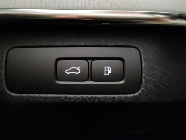 VOLVO XC90 usata, con Volante in pelle