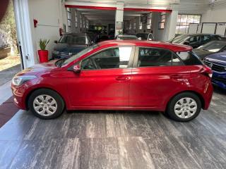 HYUNDAI i20 usata, con Airbag
