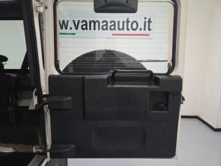 LAND ROVER Defender usata 20