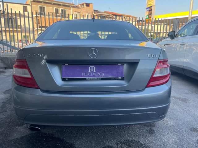 MERCEDES-BENZ C 220 usata, con Autoradio