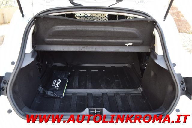 RENAULT Clio usata, con Bluetooth