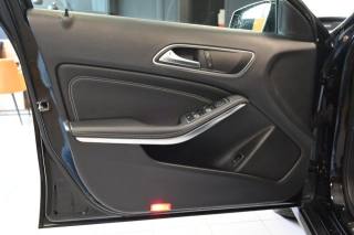 MERCEDES-BENZ GLA 180 usata 34