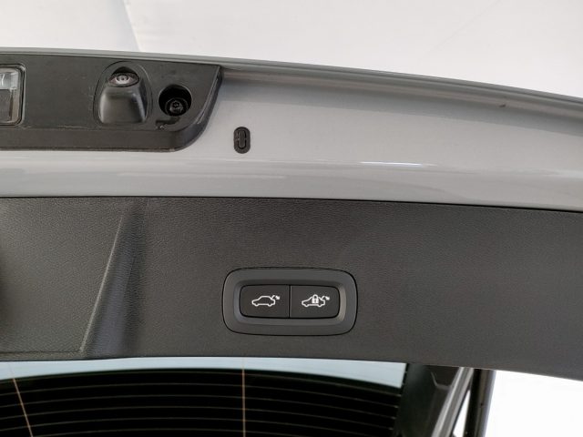 VOLVO XC40 usata, con USB