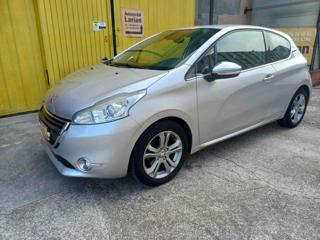 PEUGEOT 208 serie 1.2 VTi 82 CV 3 porte Allure neopatentati