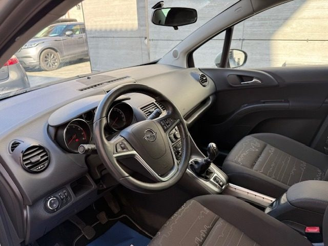 OPEL Meriva usata, con Immobilizzatore elettronico