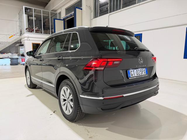 VOLKSWAGEN Tiguan usata, con Airbag laterali