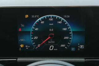 MERCEDES-BENZ GLA 180 usata, con Park Distance Control