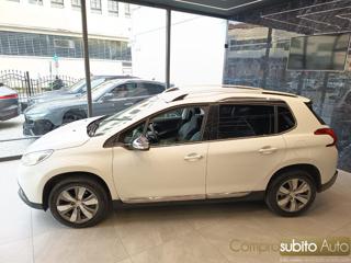 PEUGEOT 2008 usata, con Airbag laterali