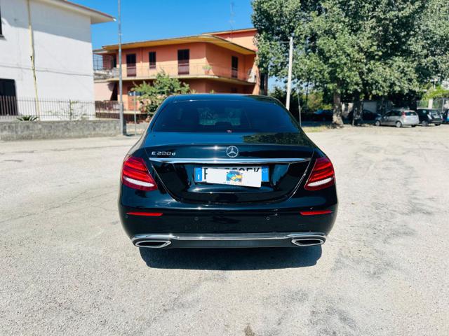MERCEDES-BENZ E 200 usata, con Airbag Passeggero