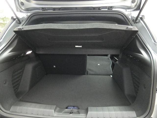 JEEP Avenger usata, con Sedile posteriore sdoppiato