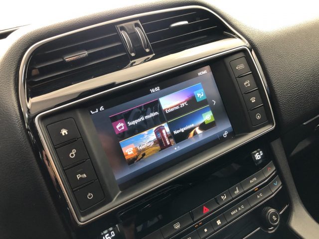 JAGUAR F-Pace usata, con Fari Xenon