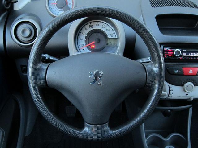 PEUGEOT 107 usata 32
