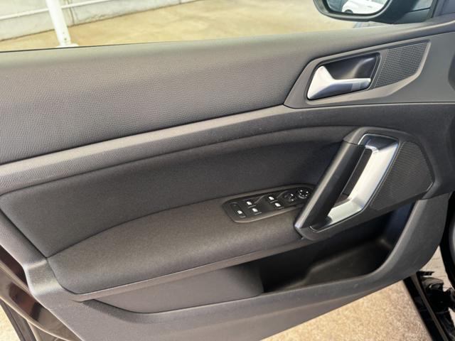 PEUGEOT 308 usata, con Sistema di navigazione