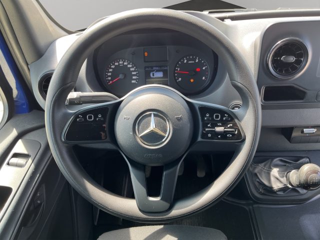 MERCEDES-BENZ Sprinter usata, con Sensore di luce
