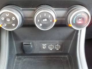 RENAULT Captur usata, con Fari LED