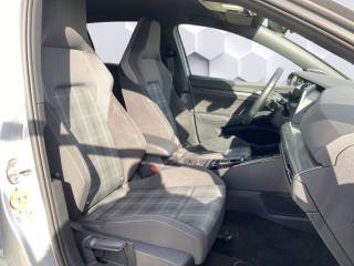 VOLKSWAGEN Golf usata, con Park Distance Control