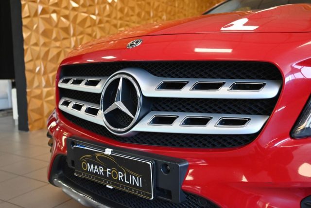 MERCEDES-BENZ GLA 200 usata 13