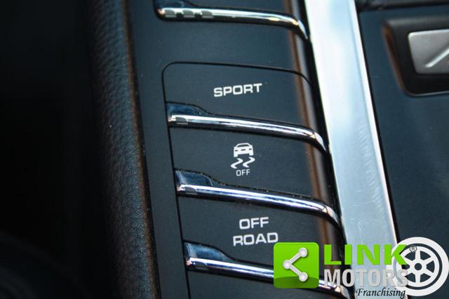 PORSCHE Macan usata 97