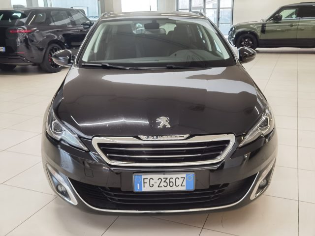 PEUGEOT 308 usata, con Fari LED