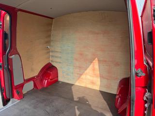 VOLKSWAGEN Transporter usata 15