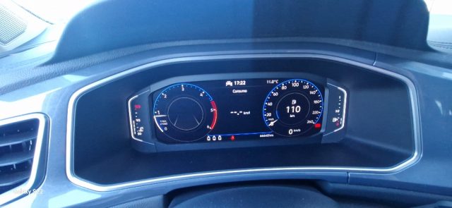 VOLKSWAGEN T-Roc usata, con Autoradio