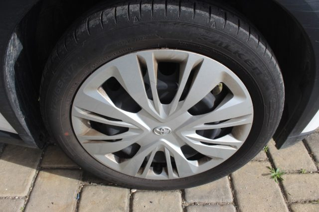 TOYOTA Aygo X usata, con USB