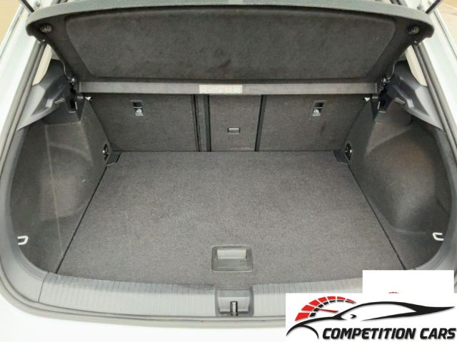 VOLKSWAGEN T-Roc usata, con Sedile posteriore sdoppiato