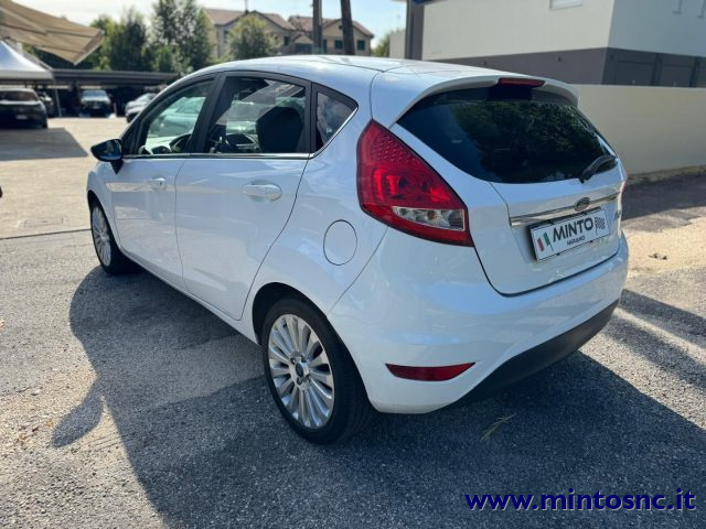 FORD Fiesta usata, con Airbag